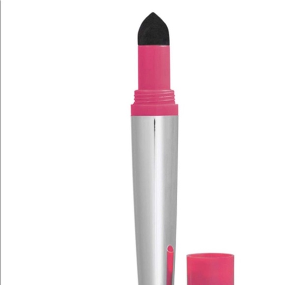 Clinique Fuchsia Pop CushionMatte Lip PowderShadow - Picture 3 of 13